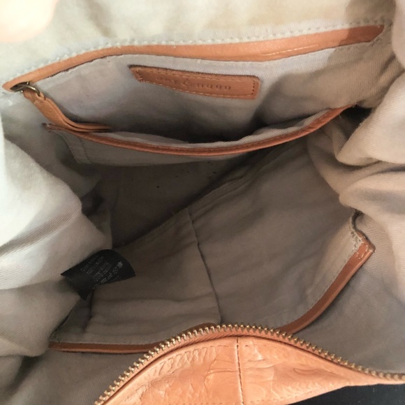 Day and Mood Hobo Saddle Bag Tan/Brown - Picture 8 of 9